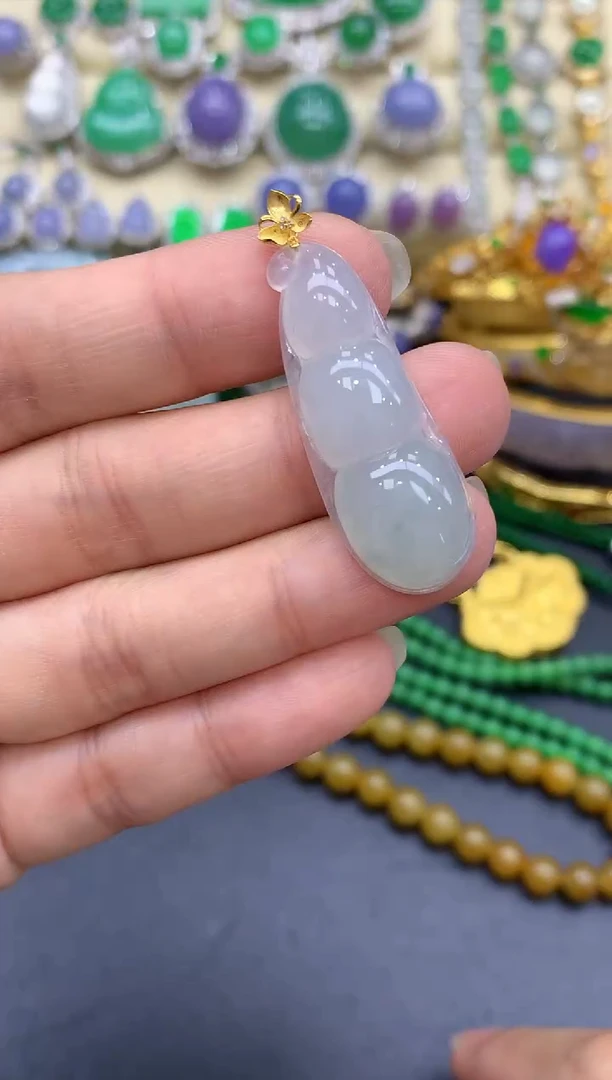 颈饰18K金镶嵌翡翠26-中国好珍宝
