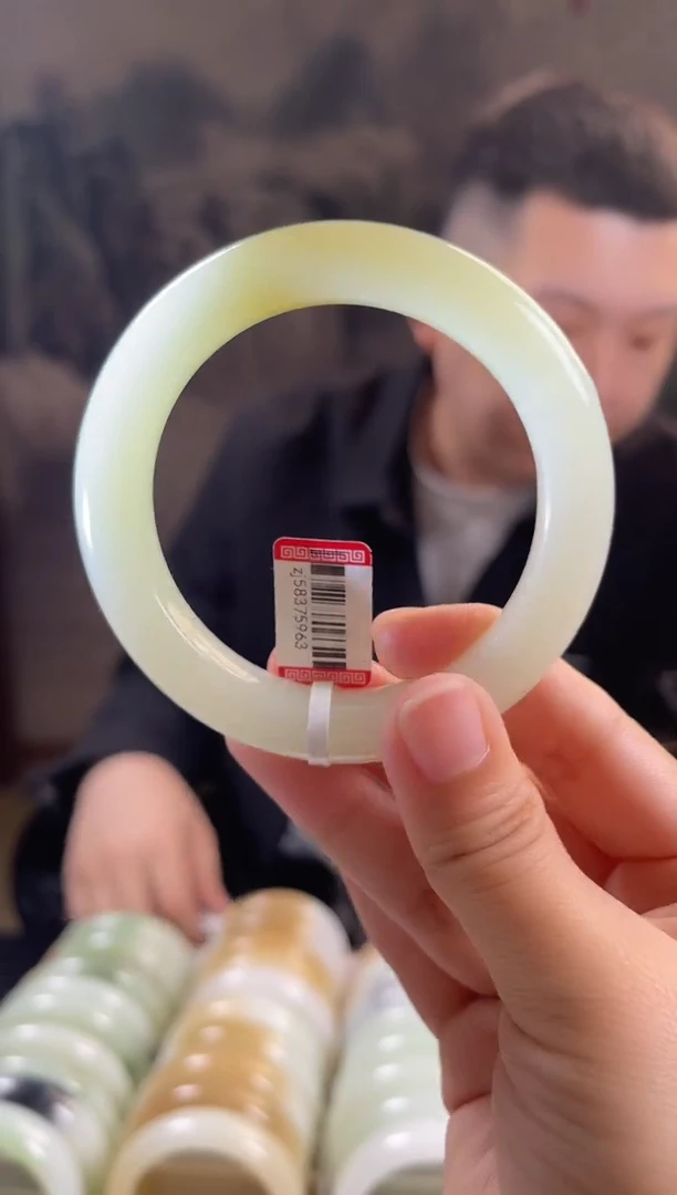 未镶嵌手镯和田玉57+圈口5963