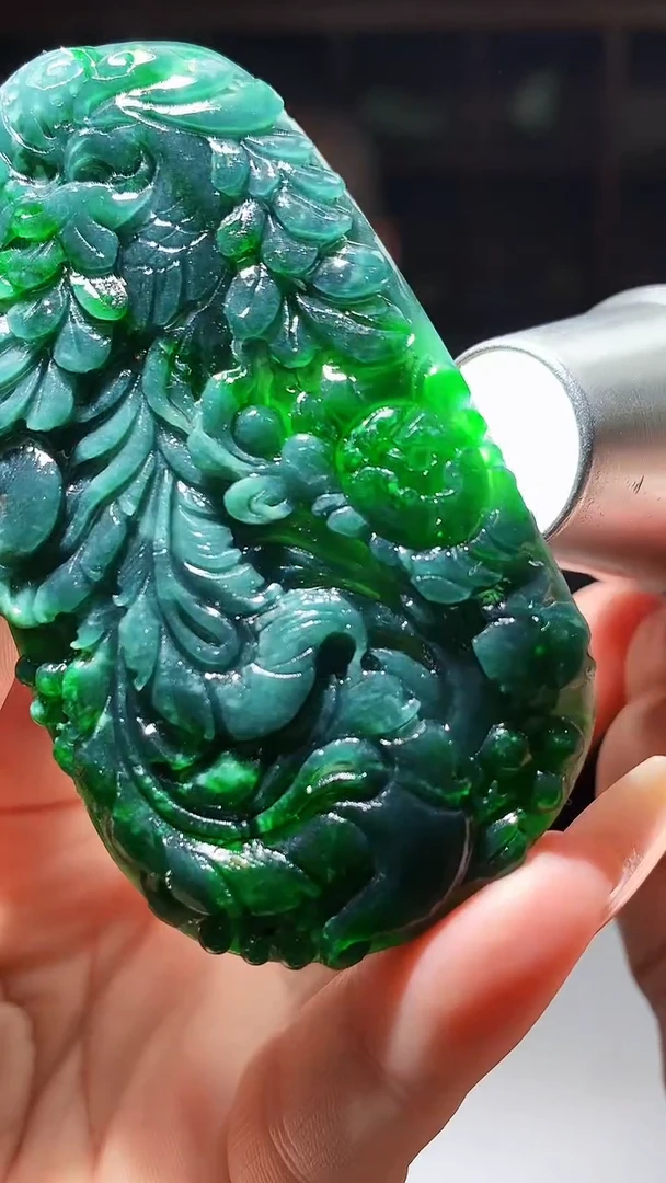 【闪购商品】定制翡翠未镶嵌1049xx-毛货挂件22