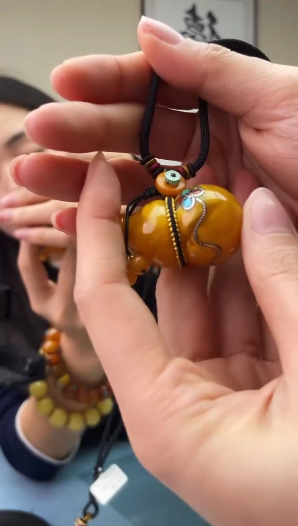 琥珀未镶嵌珠宝奇石T011假一罚十多样性发其一