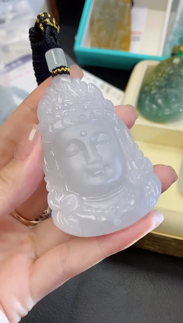 颈饰未镶嵌翡翠↓****↑缅甸天然翡翠
