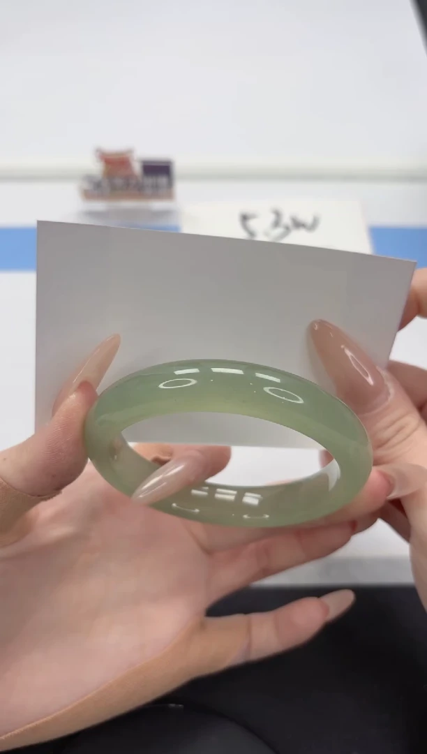 【闪购商品】石英质玉手镯未镶嵌A161-58