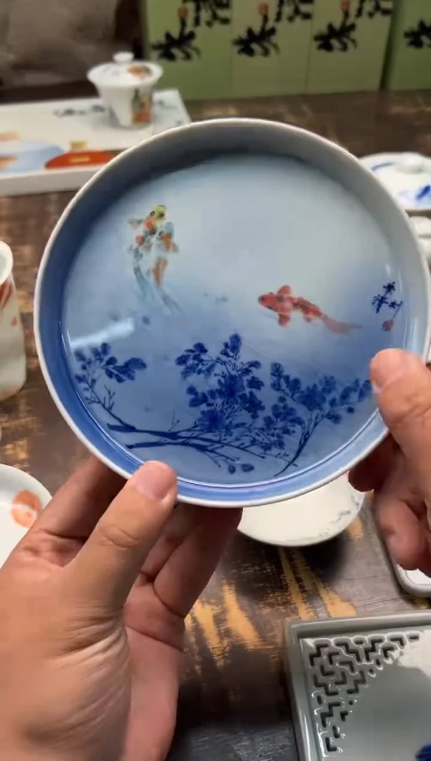 【闪购商品】/朱清鲤鱼直口壶承