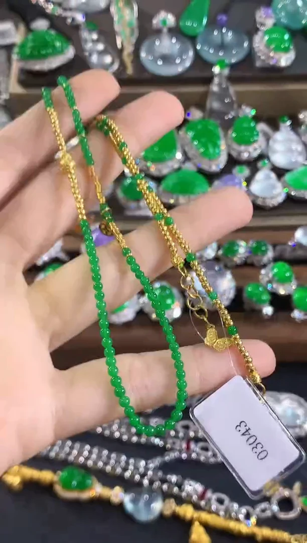 颈饰足金镶嵌翡翠C116  定制