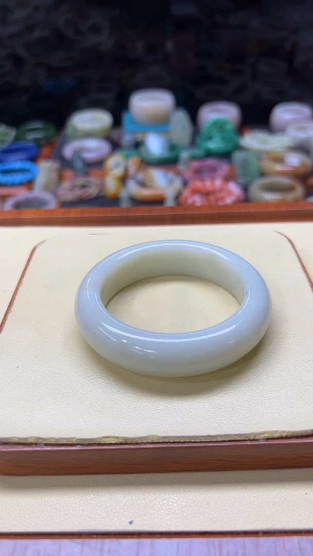 未镶嵌手镯石英质玉红*果231