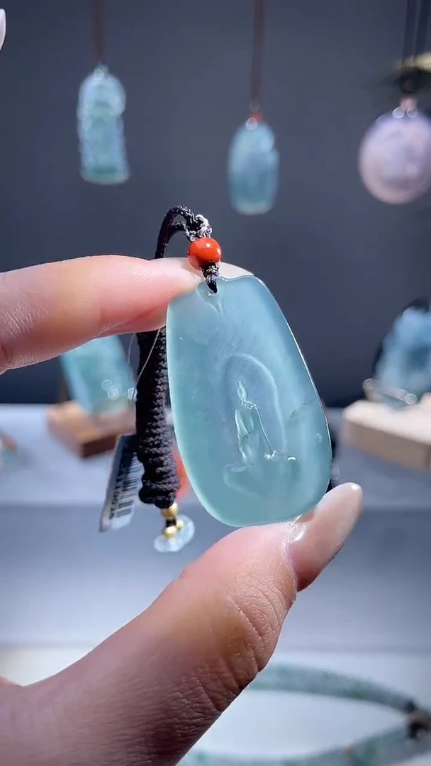 颈饰未镶嵌翡翠悟道