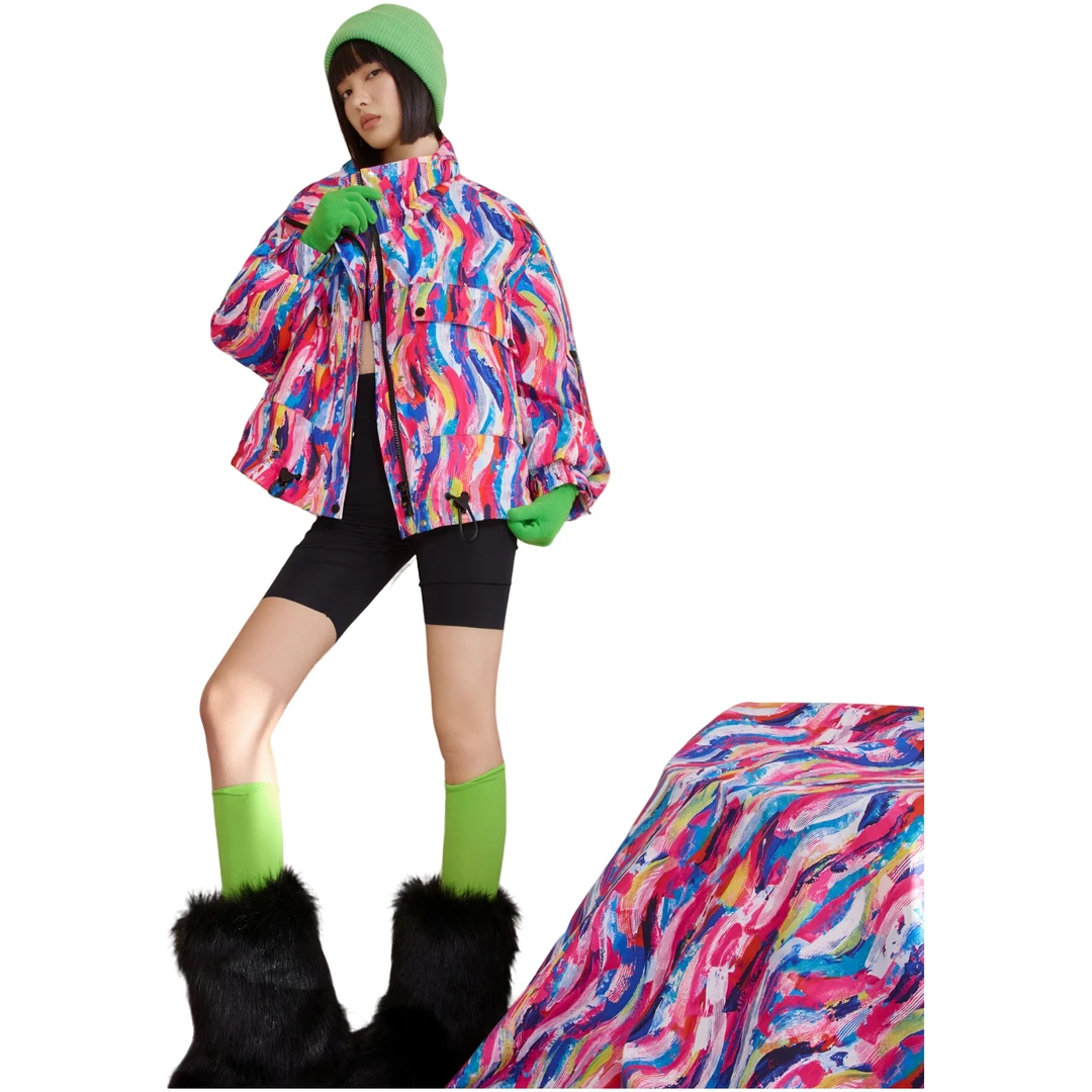 冲锋条纹个性印花羽绒服