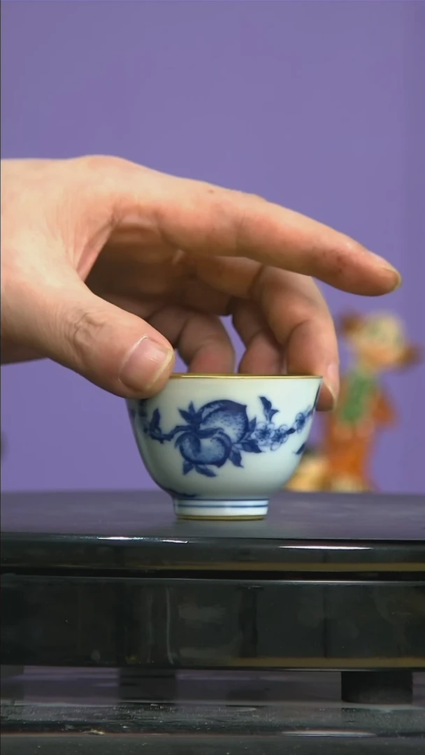 【闪购商品】摆件C135/    寿桃图品茗杯 /1件