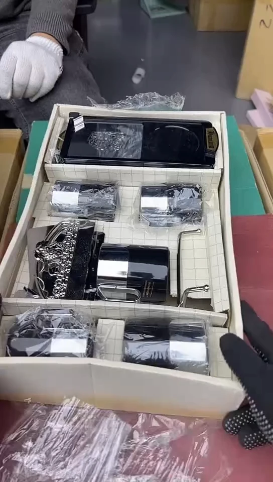 【闪购商品】中古回流瓷器好看，谨慎参拍