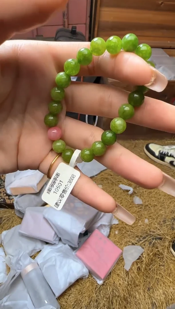 精美手串（无礼盒）