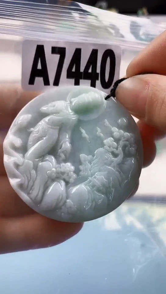 翡翠未镶嵌颈饰天然翡翠吊坠挂件