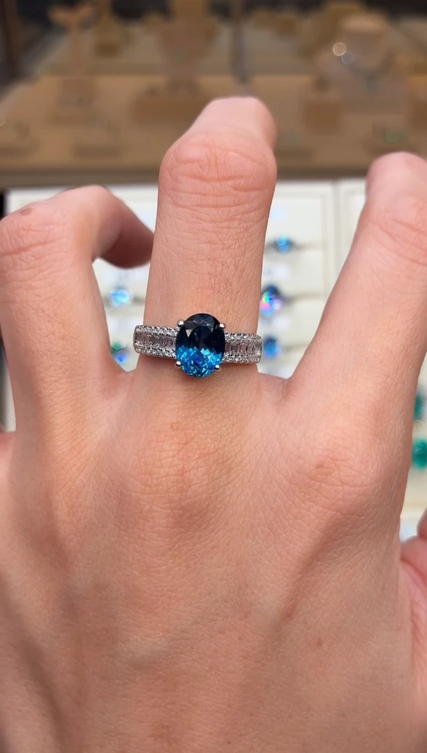 银S925镶嵌戒圈海蓝宝石0000