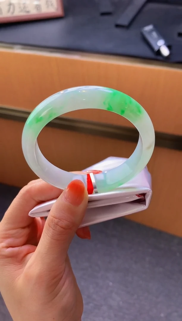 未镶嵌手镯翡翠-Q127 圈口58.5