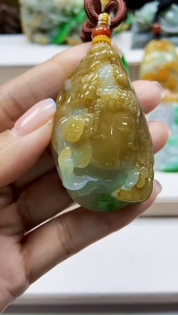 颈饰未镶嵌翡翠翡翠A货