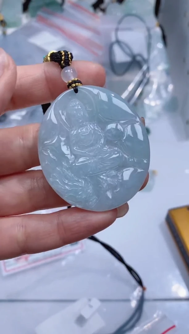 颈饰未镶嵌翡翠吊坠