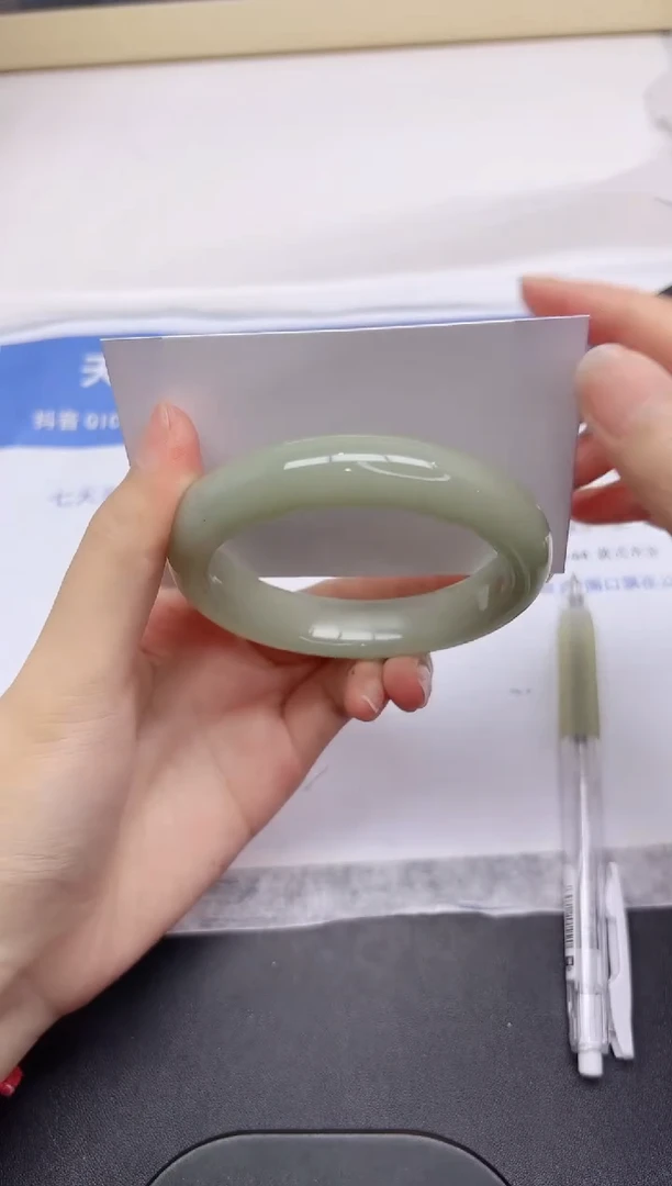 石英质玉手镯未镶嵌196-58.6