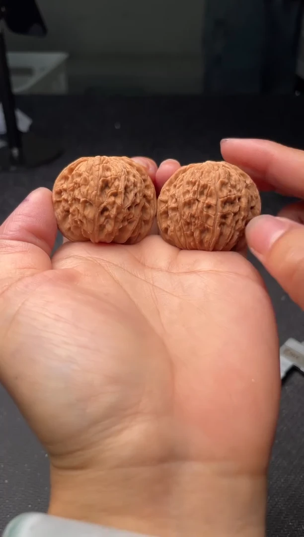 把件文玩核桃w68   磨盘  38