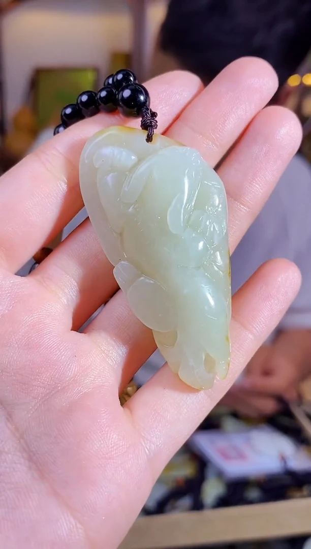 和田玉未镶嵌颈饰1