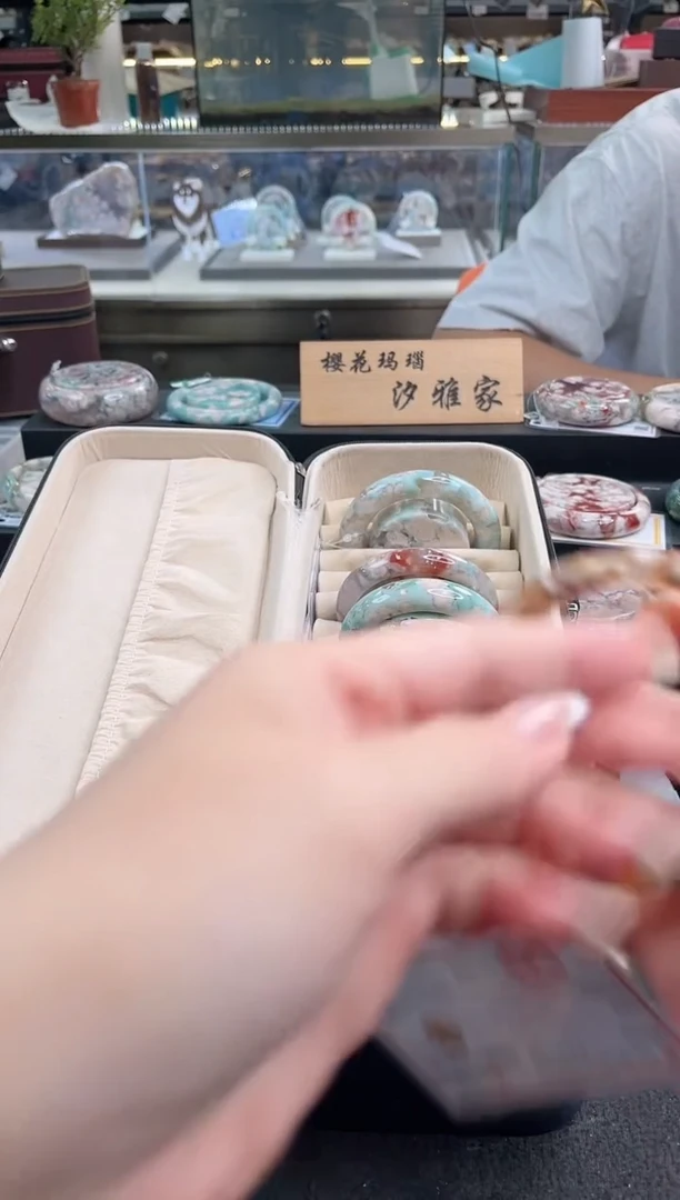 未镶嵌手镯石英质玉尘*丷圈口（赠品镯心）