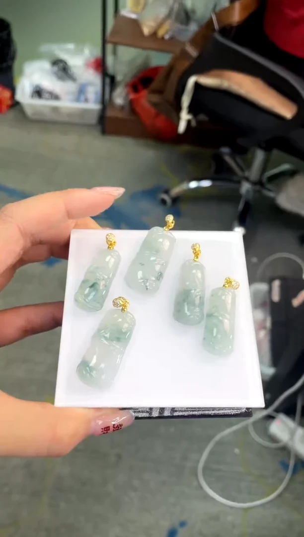 【闪购商品】翡翠吊坠(不含链)银S925镶嵌竹节多样性发货发一件