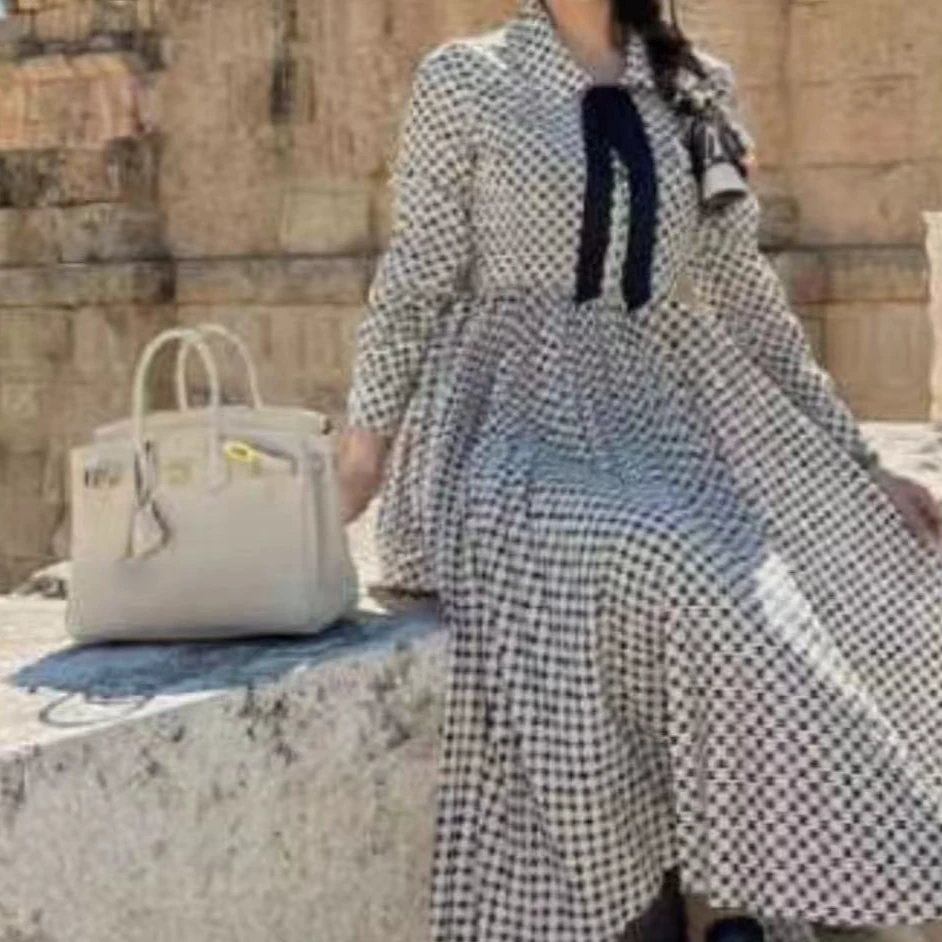 宝丫轻奢  女式时髦复古撞色系飘带长袖连衣裙B9093