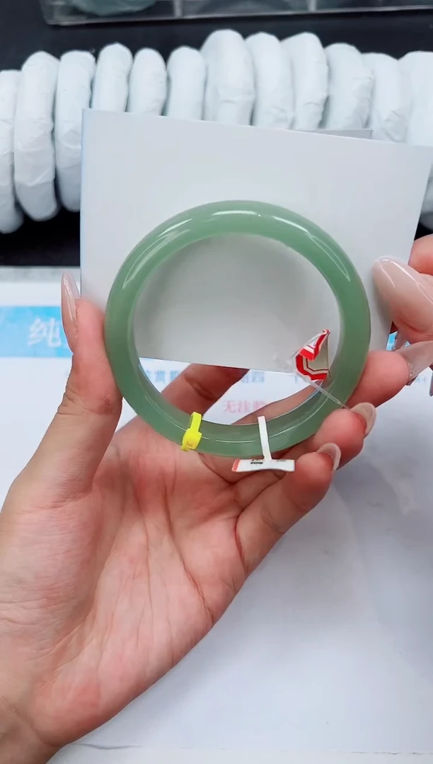 未镶嵌手镯石英质玉D41-60.3