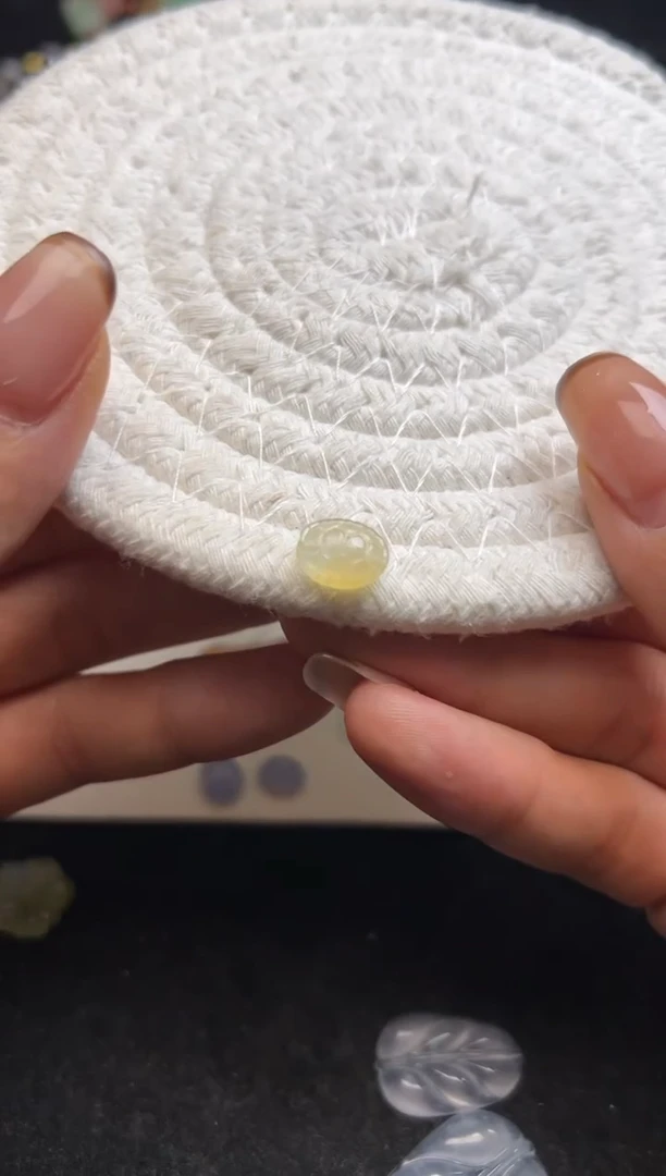 未镶嵌定制翡翠黄富甲龟背800