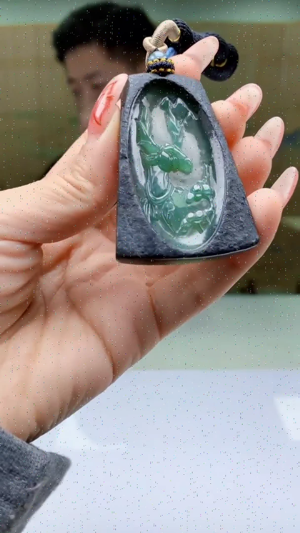 【闪购商品】定制翡翠未镶嵌4917ty-毛货挂件100