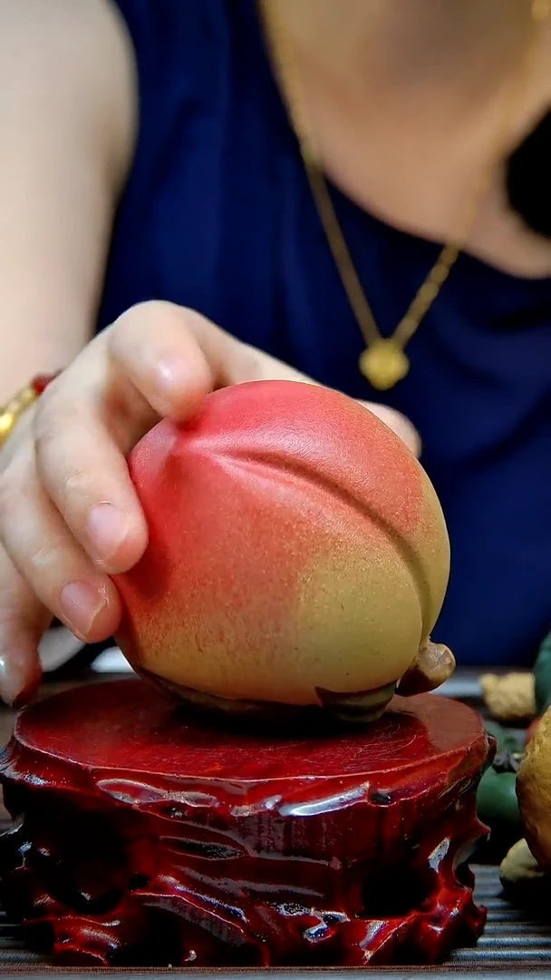 宜兴紫砂手工桃子