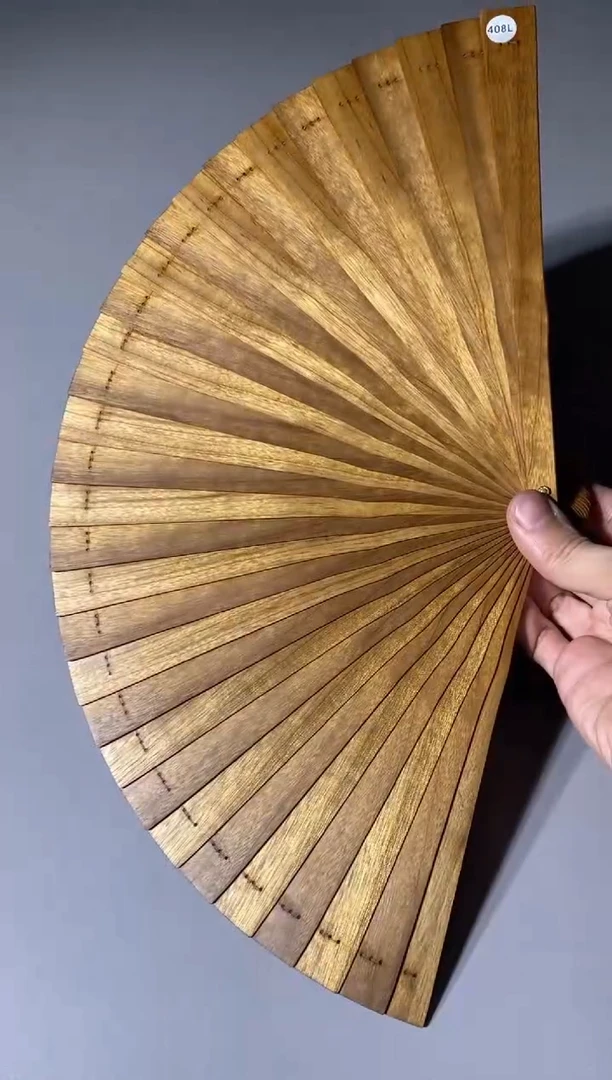 【闪购商品】金丝楠木雕408号21cm金丝楠木小叶桢楠扇子
