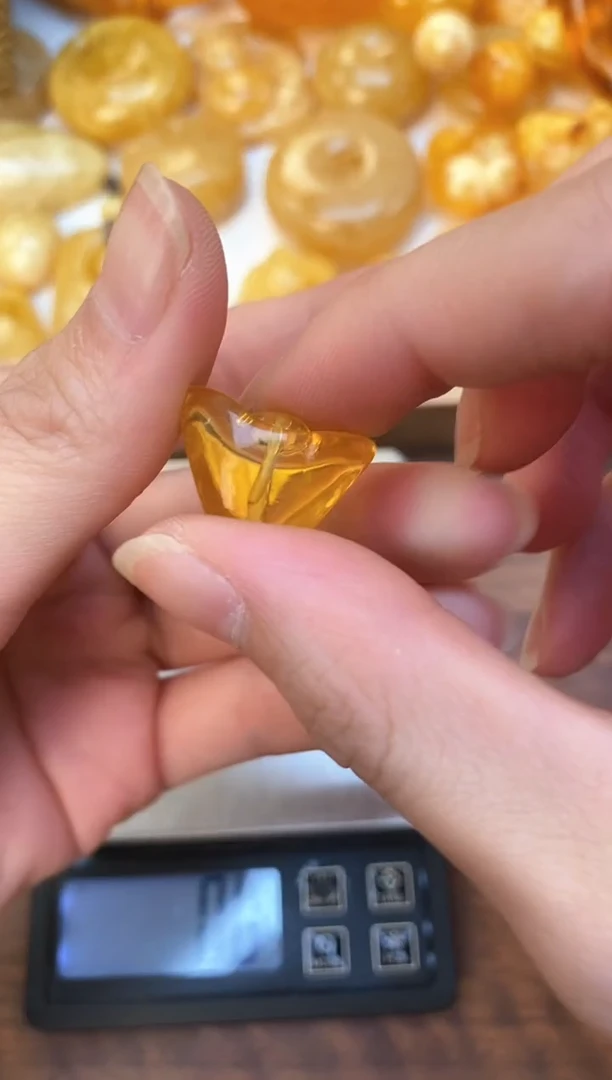 裸石琥珀未镶嵌天然琥珀蜜蜡