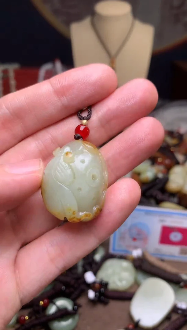 颈饰未镶嵌和田玉新疆料青海料清水和田玉吊坠