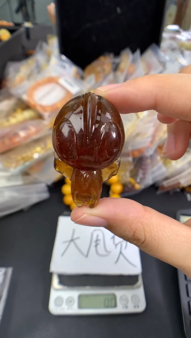 蜜蜡未镶嵌珠宝奇石1