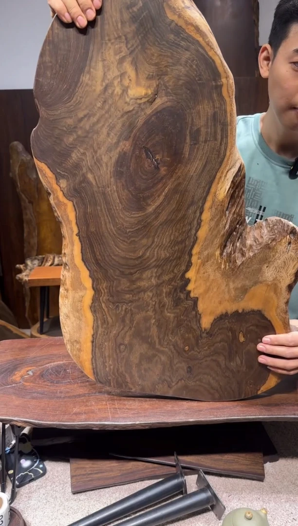 风车木（黑檀木）尺寸71*44-33*2.编号482