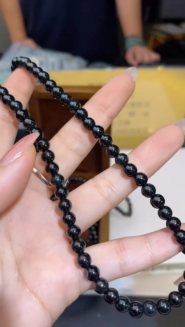 颈饰未镶嵌翡翠40825多样性发其一