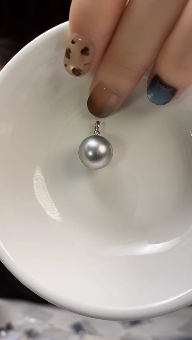 吊坠(不含链)18K金镶嵌海水珍珠大溪地黑珍珠吊坠12-13