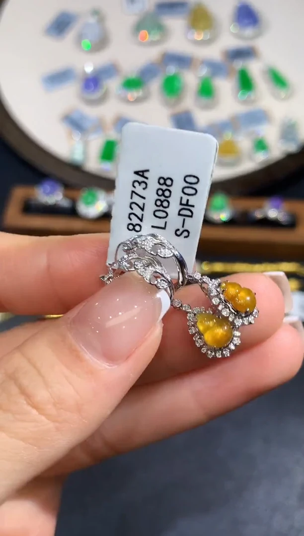 翡翠18K金镶嵌耳饰L0888多样性发其一