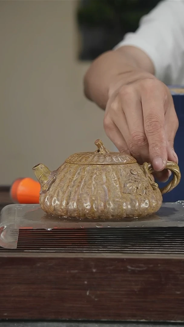 茶壶紫砂带全套证300CC111号