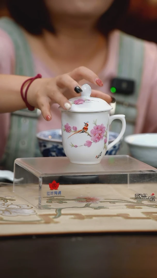 1头水点桃花小金钟杯