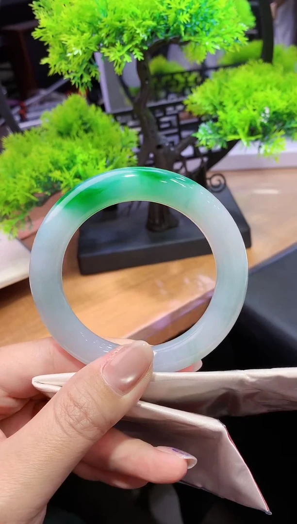 未镶嵌手镯翡翠-y301 天然缅甸A货翡翠56.2圆条