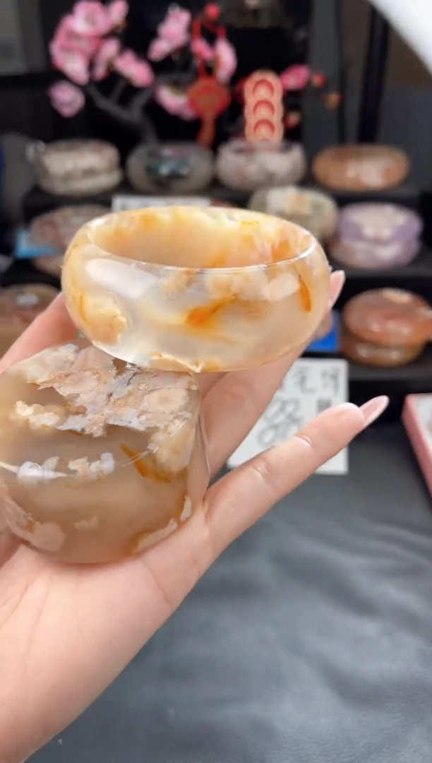 【闪购商品】石英质玉手镯未镶嵌59