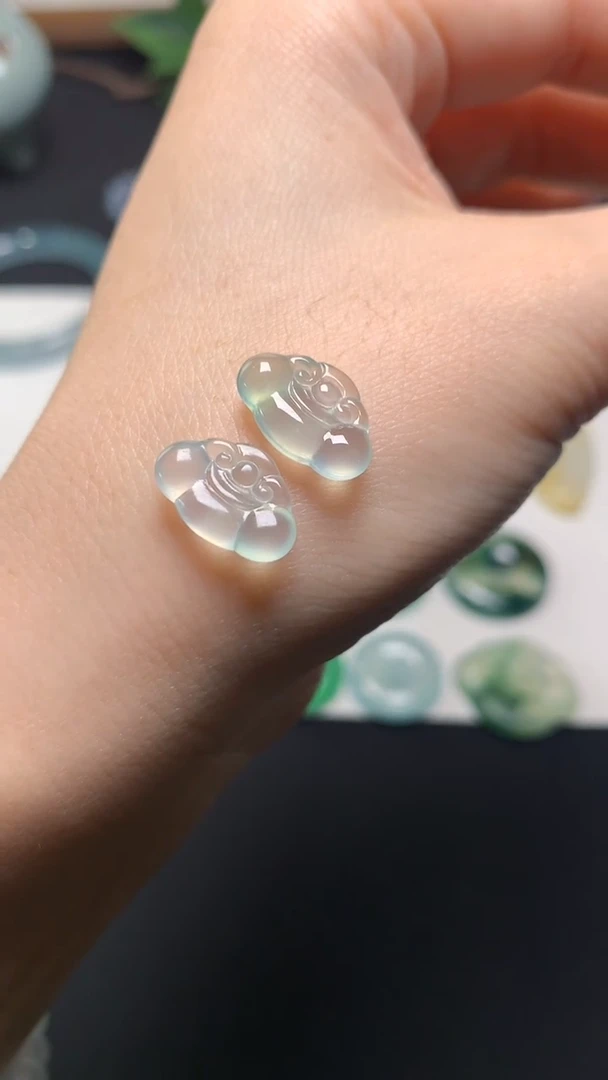 未镶嵌定制翡翠A**n  0164677639