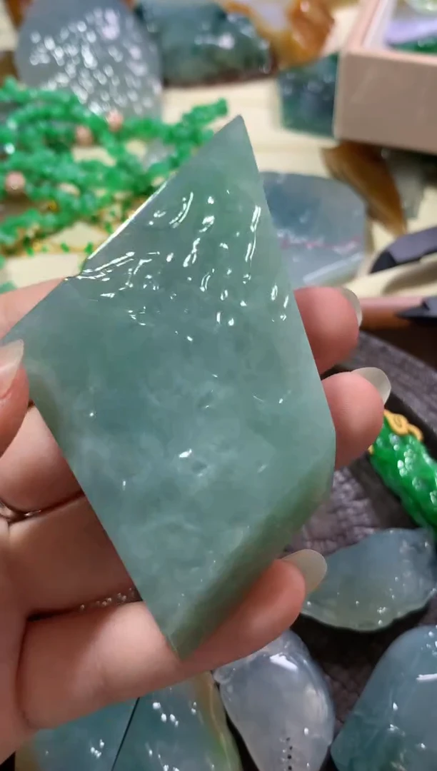 翡翠未镶嵌吊坠(不含链)吊坠