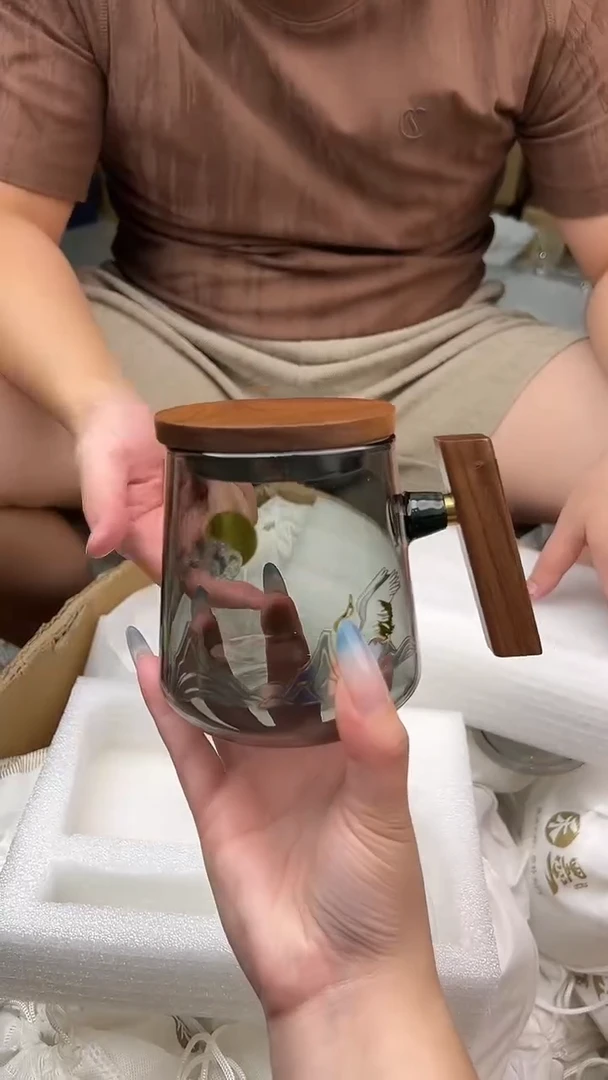 无标 烟灰色办公杯
