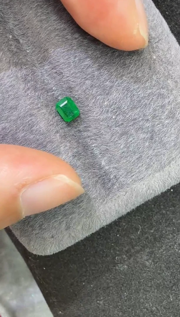 未镶嵌定制定制祖母绿天然0.54克拉沃顿绿