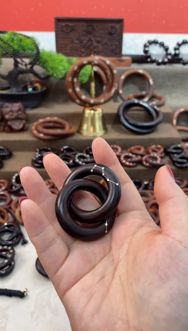 木枣木玉化2.5乾坤圈镶银六七星全品加挂绳一物一拍