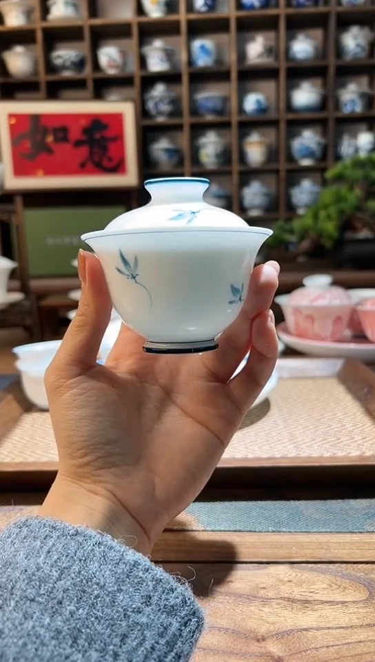 【闪购商品】手绘玉兰花小二才盖碗