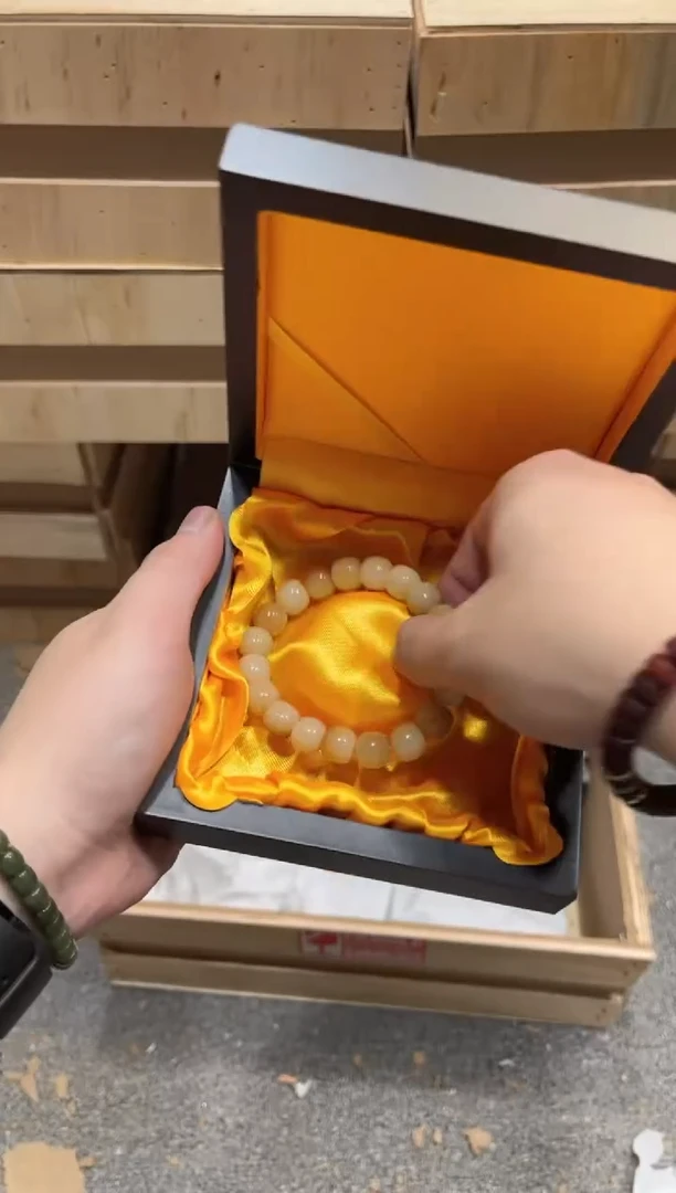 陈氏文玩云仓菩提类手串无礼盒