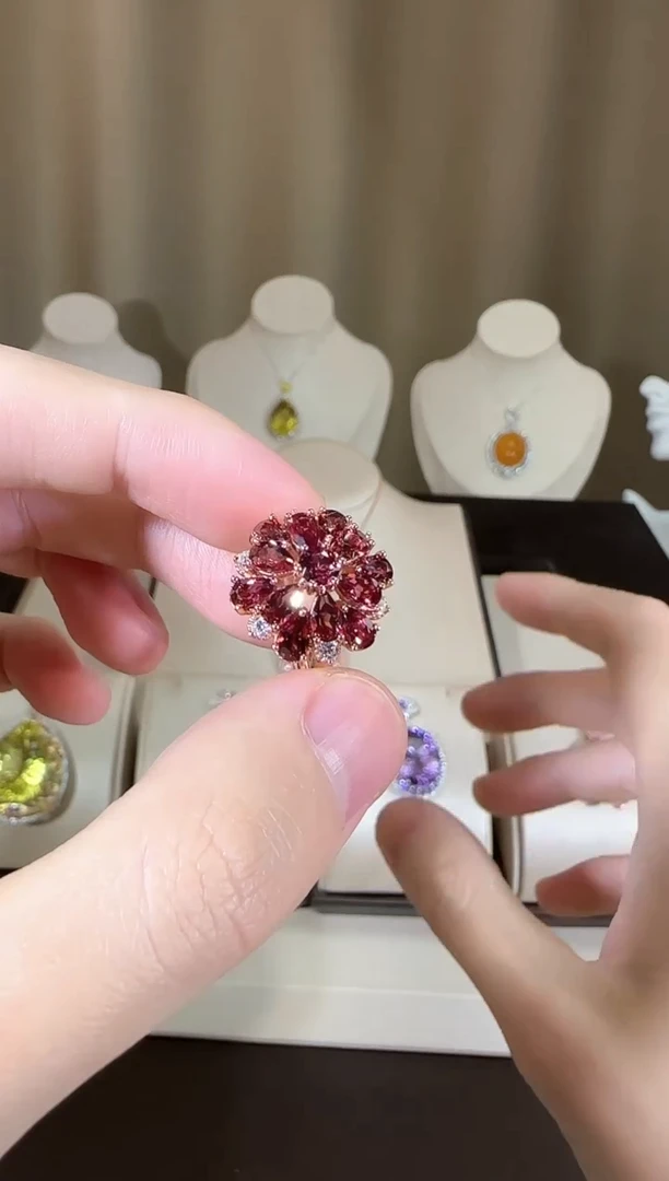 【闪购商品】石榴石戒指银S925镶嵌设计款