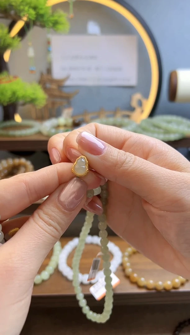 【闪购商品】和田玉银S925镶嵌小吊坠S925银吊坠